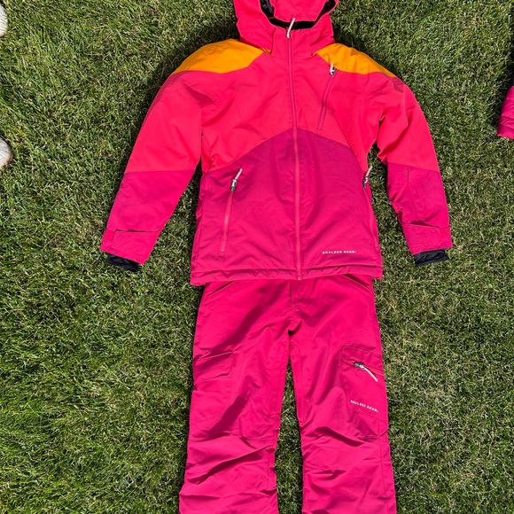 Youth ski/snowboard outerwear (jacket, pants & puffer vest) - Picture 1 of 9